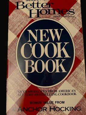 Vintage Better Homes and Gardens Paperback cookbook